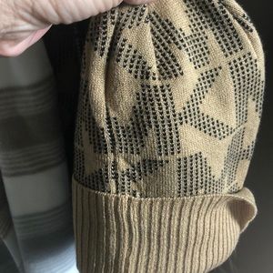 MK toboggan and scarf set